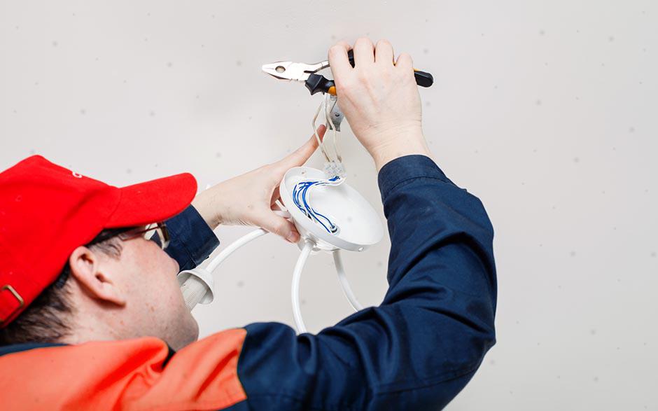 je recherche un électricien Chelles