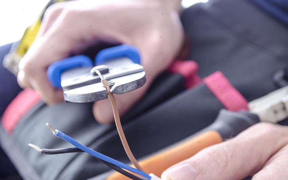 cherche électricien pas cher Saint-Denis