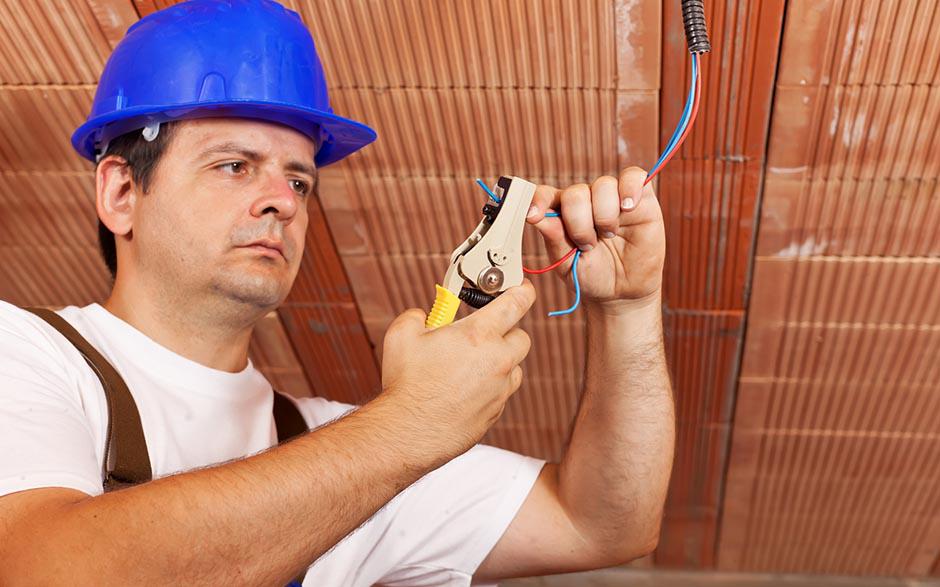 je recherche un électricien Chelles